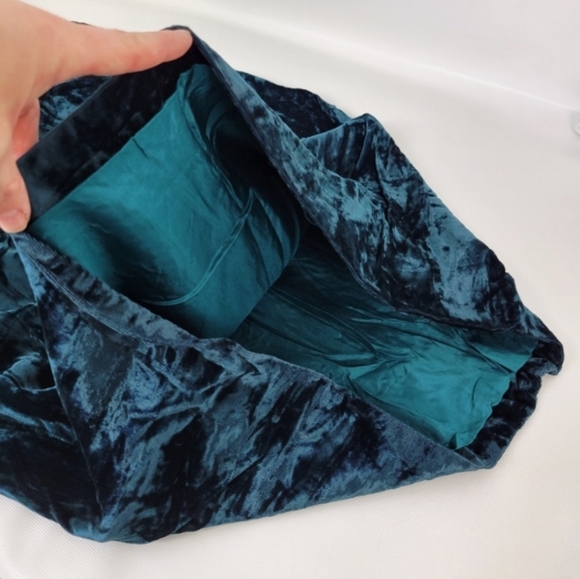 Bill Blass Made in USA Velvet Skirt Sz 10 NWOT - Picture 10 of 10